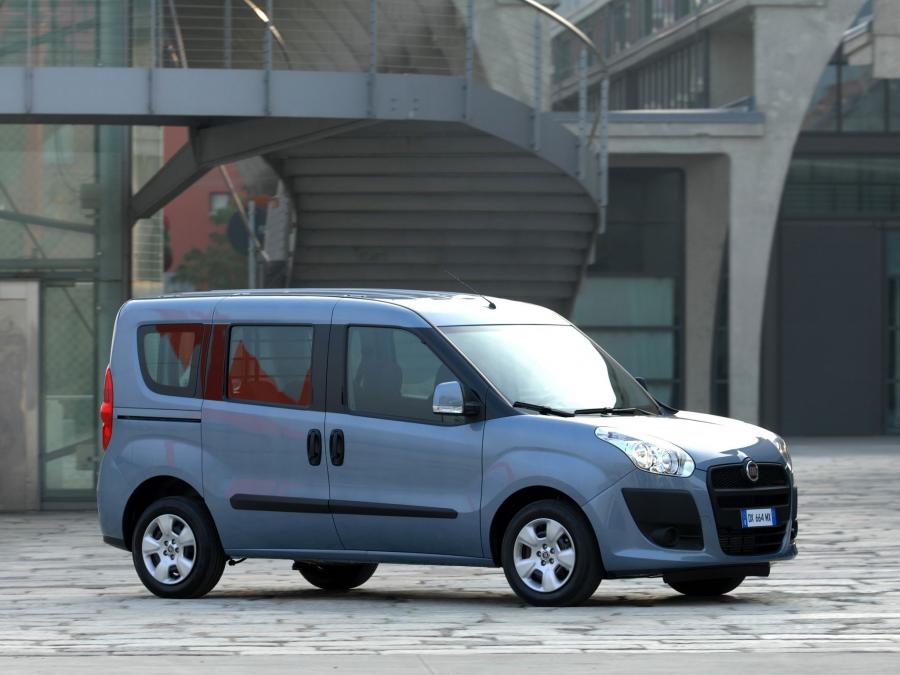  Fiat Doblo Combi 2010 года  (фото 4 из 4)
